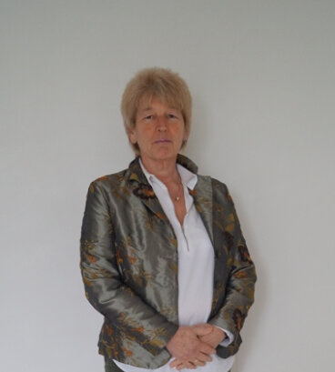 Frau Christine Thiede