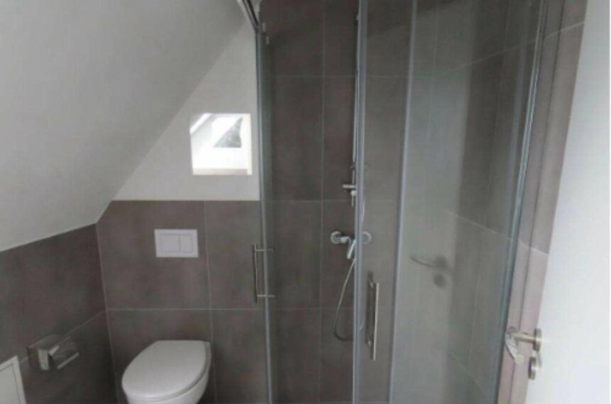 Badezimmer DG