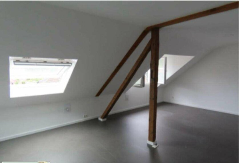 Wohn- und Schlafzimmer DG